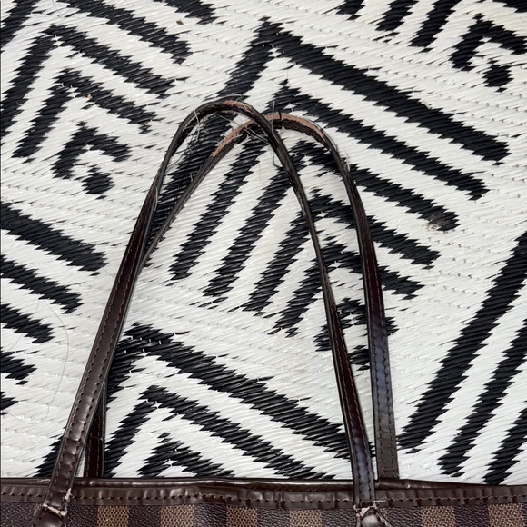 ❤️Elegant Brown Checkered Tote Bag & Dust Bag - Picture 7 of 11